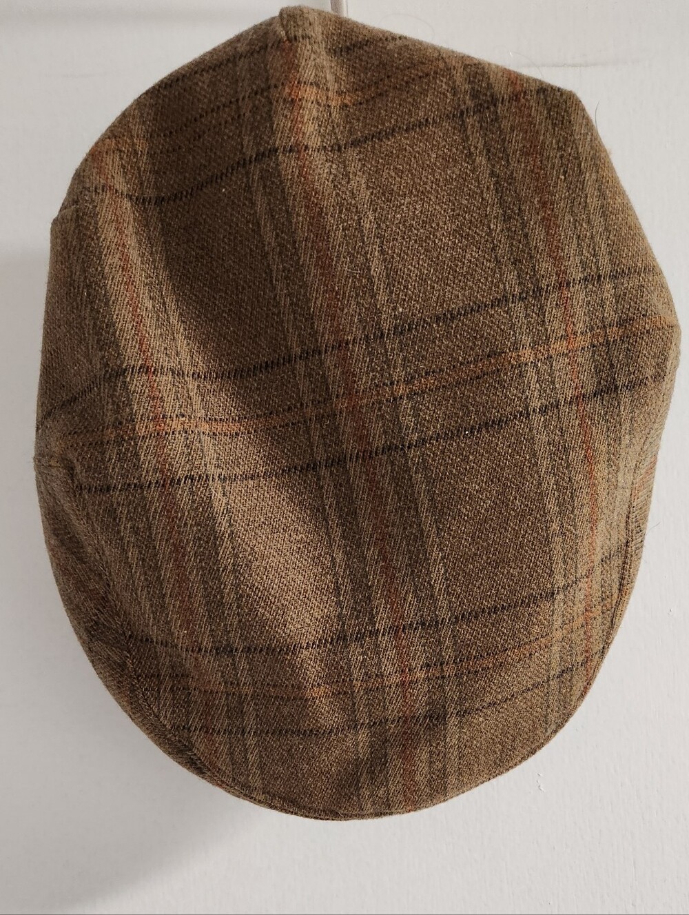 Phillips and Piper "Pytchley Cap "Men’s Flat Cap in Brown Plaid, Size 7 3/8